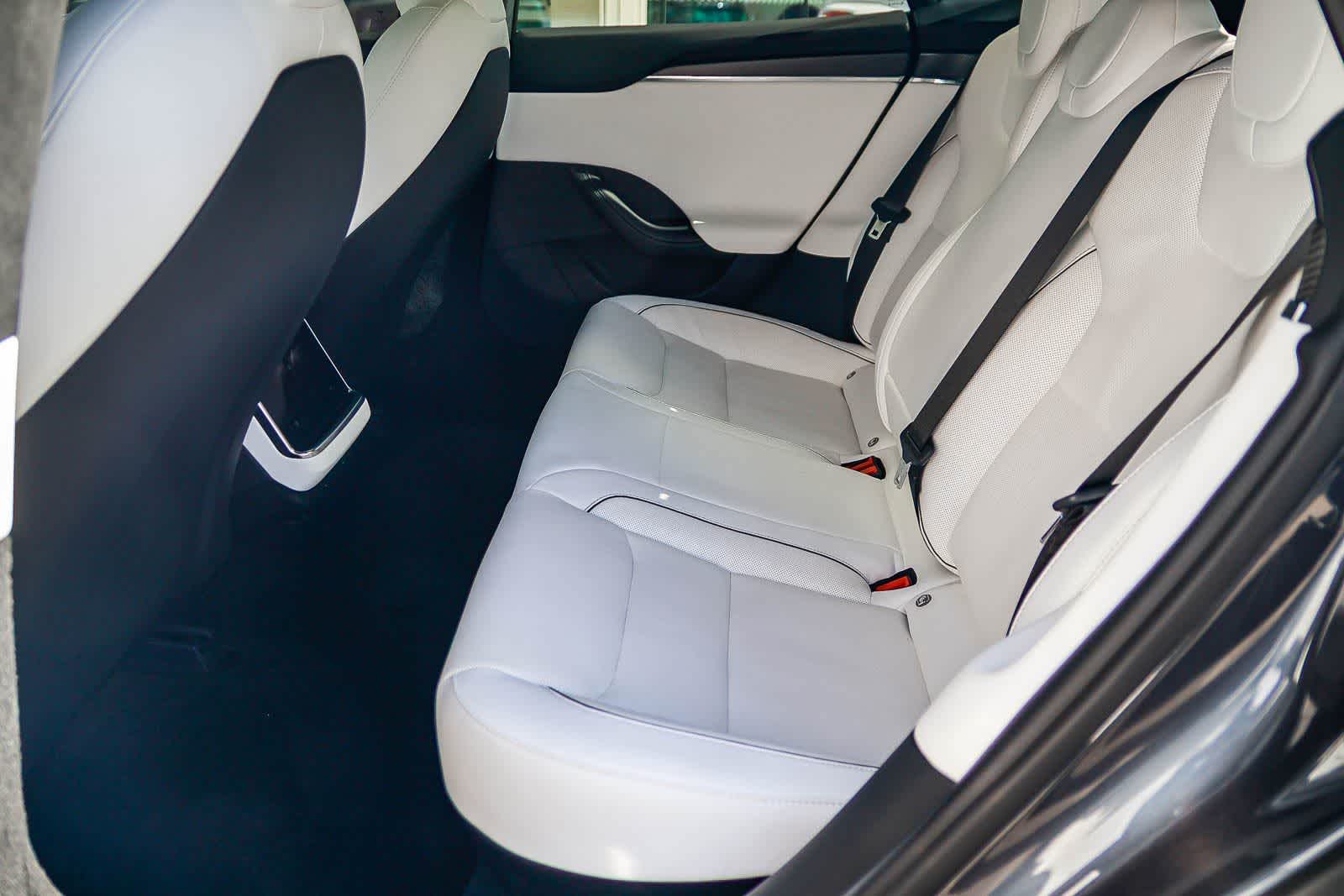 Thumbnail: 2021 Tesla Model S - 17