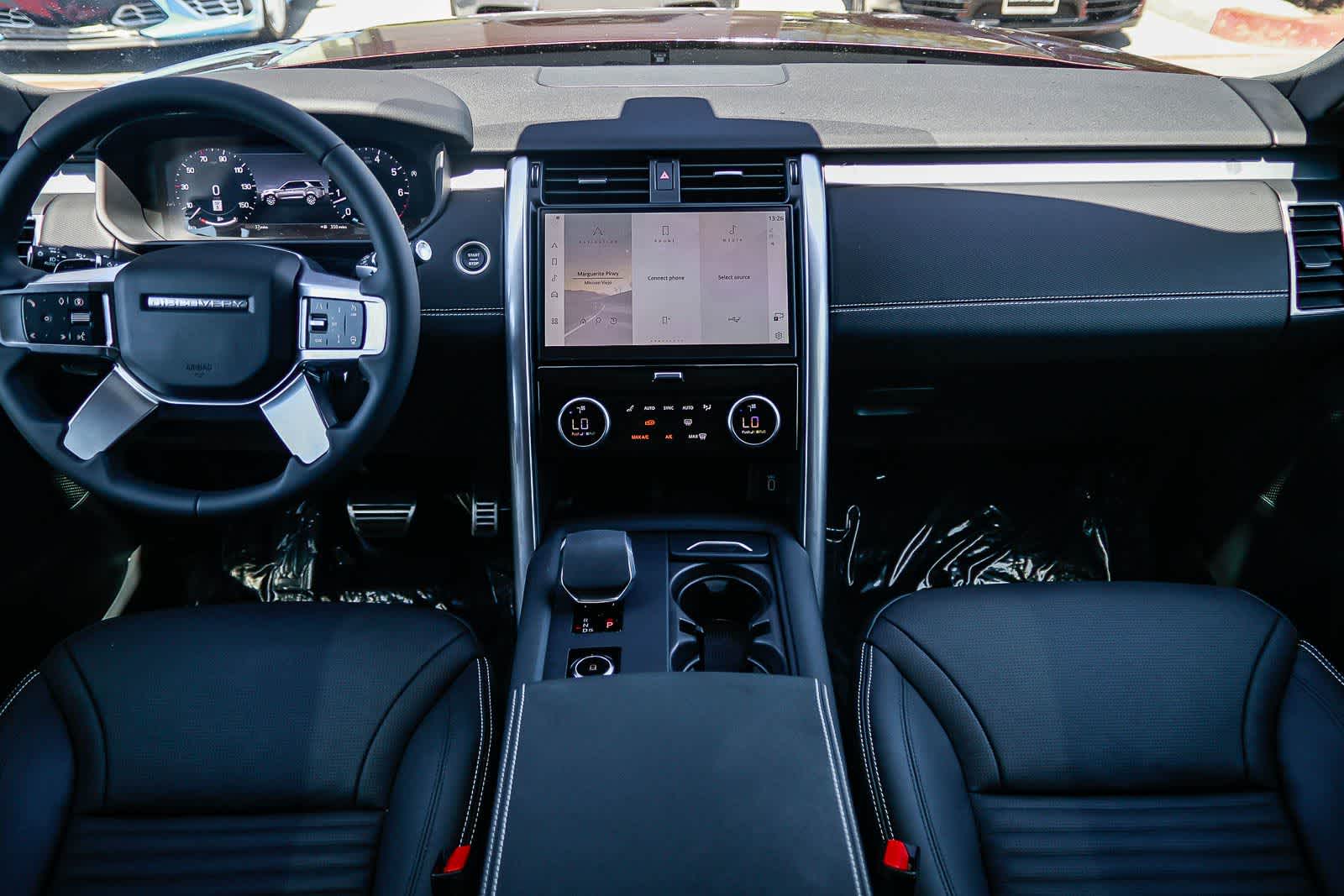 Thumbnail: 2026 Land Rover Discovery - 12