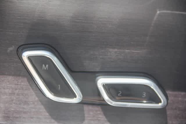 Thumbnail: 2025 Land Rover Range Rover - 20