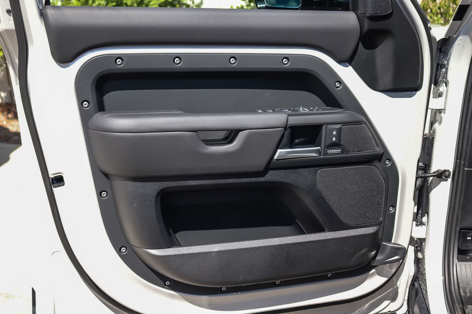 Thumbnail: 2026 Land Rover Defender - 21