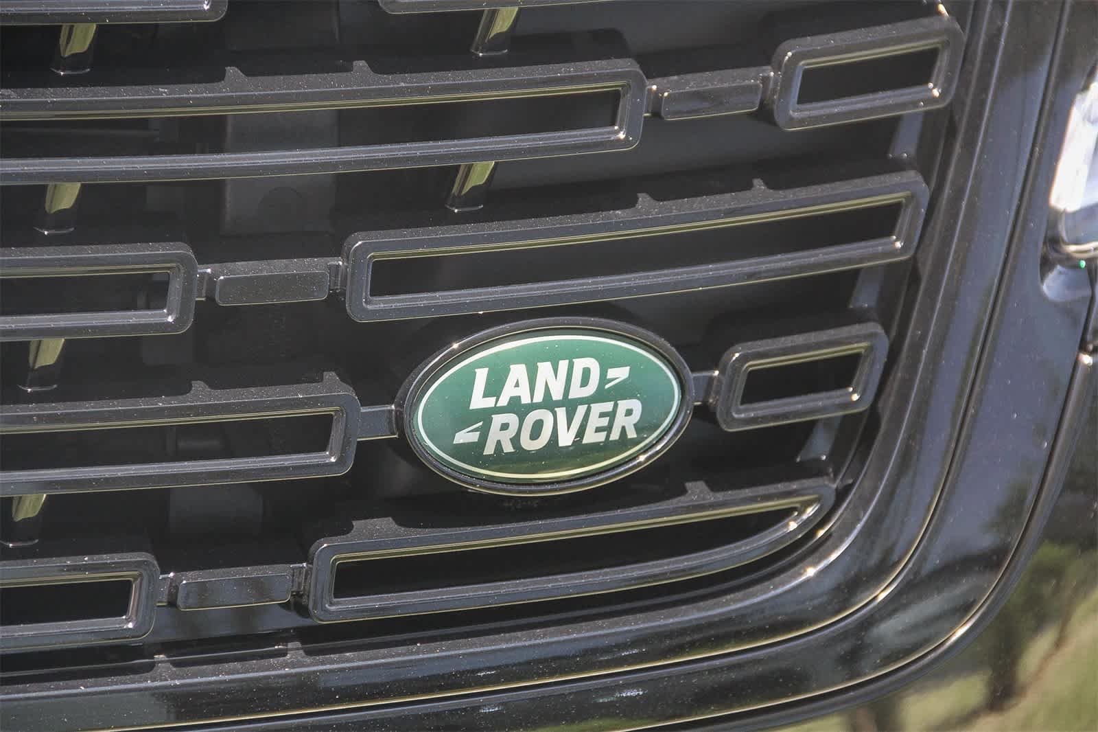 Thumbnail: 2026 Land Rover Range Rover Velar - 11