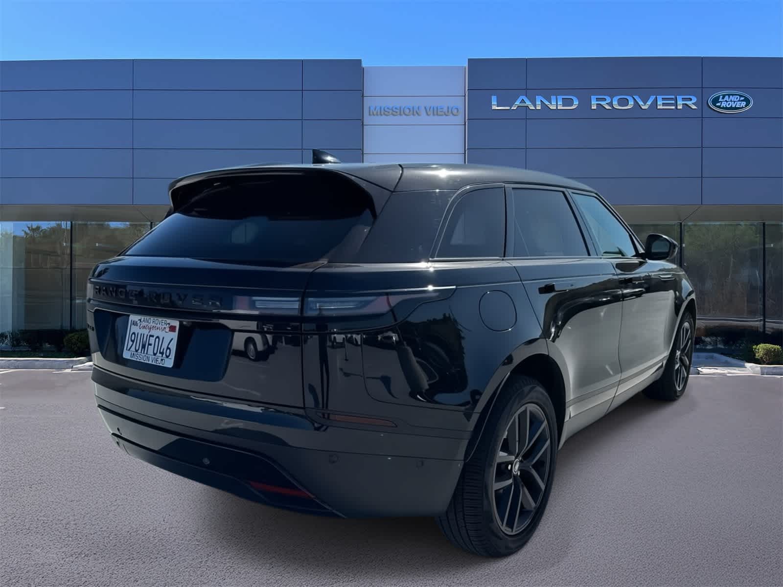 Thumbnail: 2026 Land Rover Range Rover Velar - 4