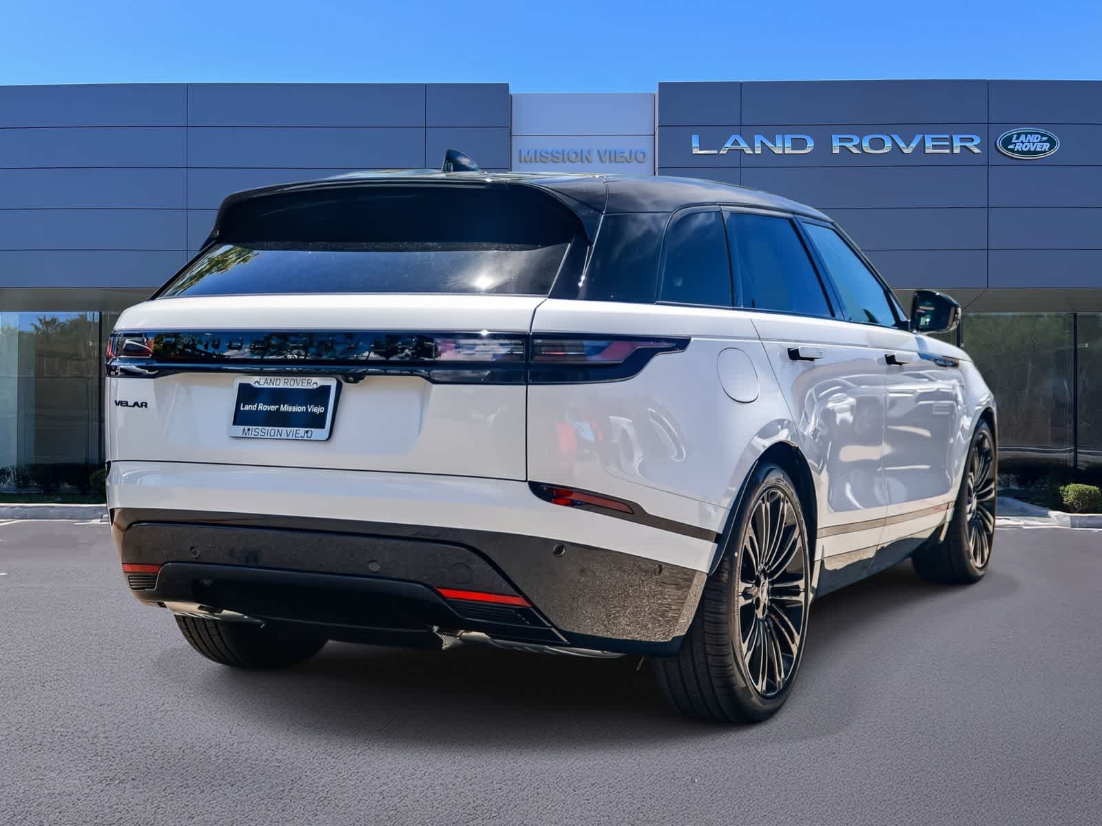 Thumbnail: 2026 Land Rover Range Rover Velar - 4