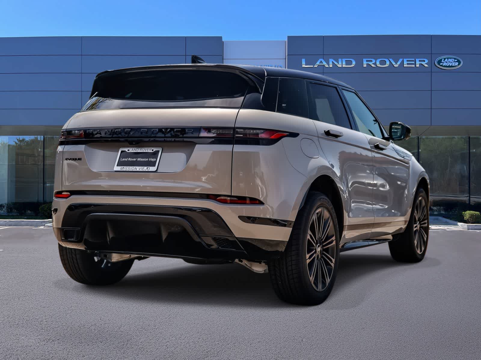 Thumbnail: 2026 Land Rover Range Rover Evoque - 4