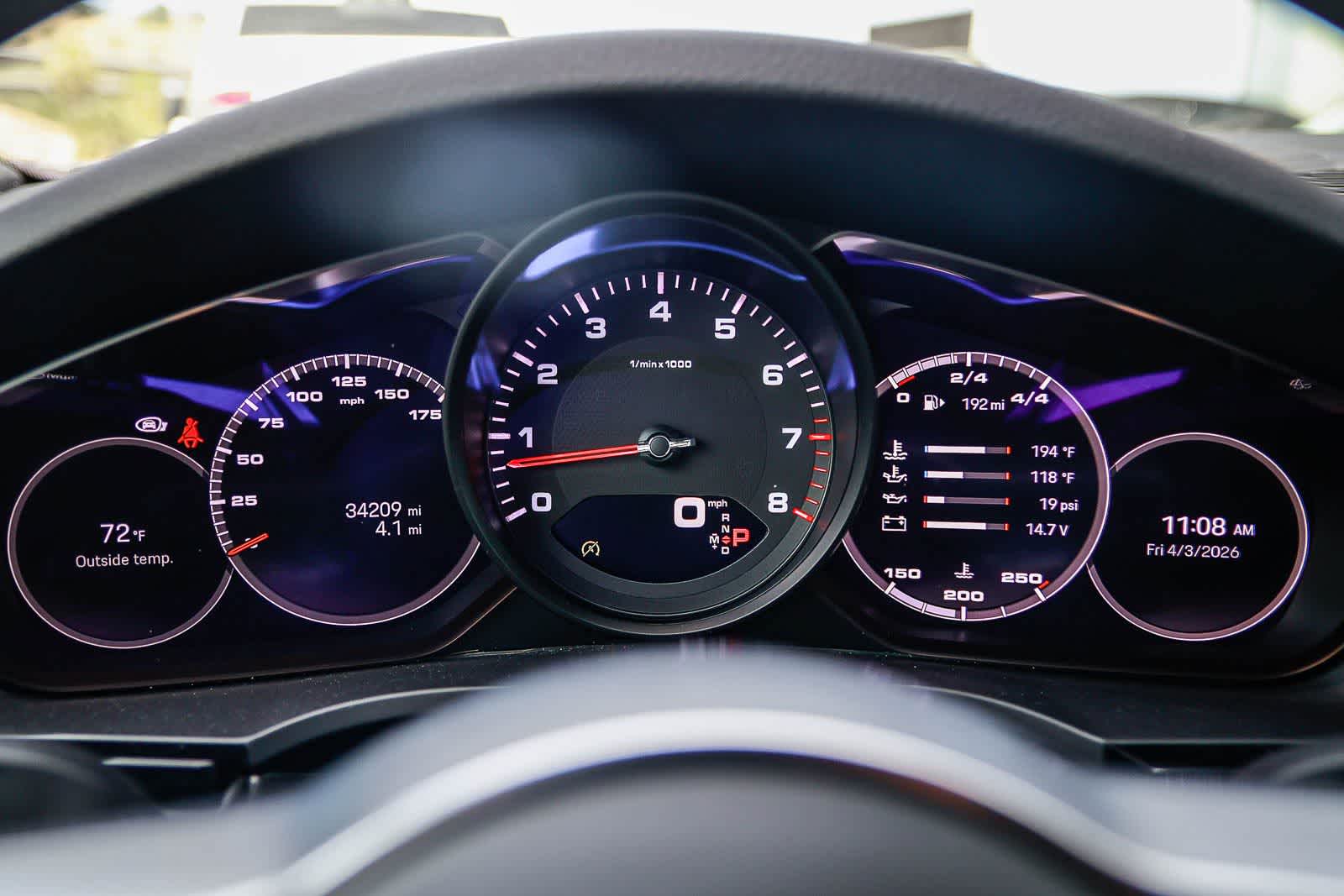 Thumbnail: 2022 Porsche Cayenne - 25