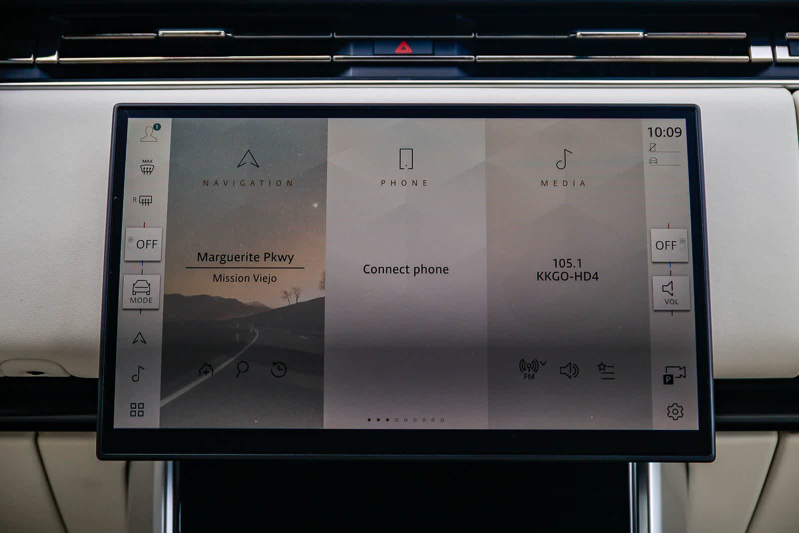Thumbnail: 2026 Land Rover Range Rover - 14