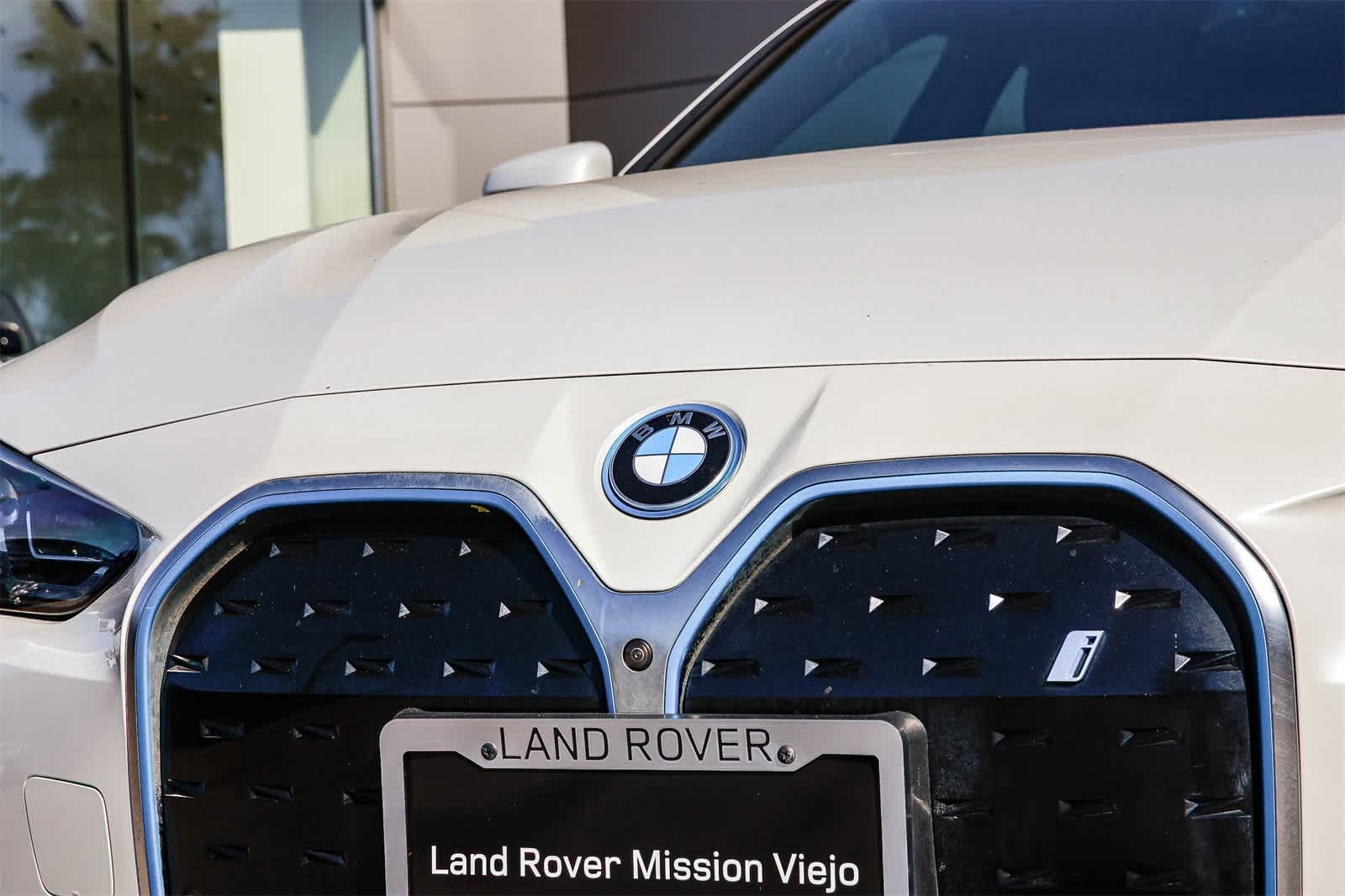 Thumbnail: 2023 BMW i4 - 11