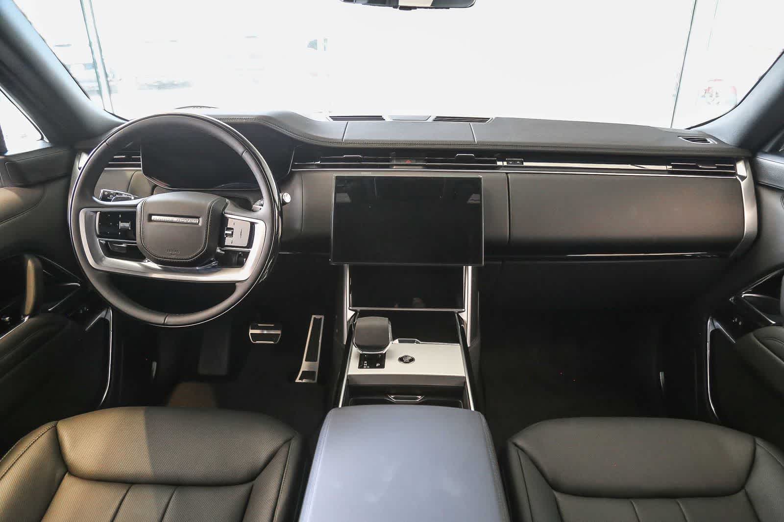 Thumbnail: 2026 Land Rover Range Rover - 11
