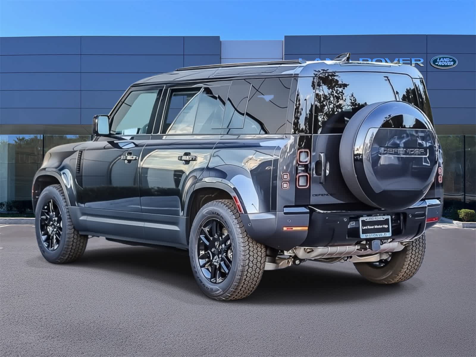 Thumbnail: 2026 Land Rover Defender - 6