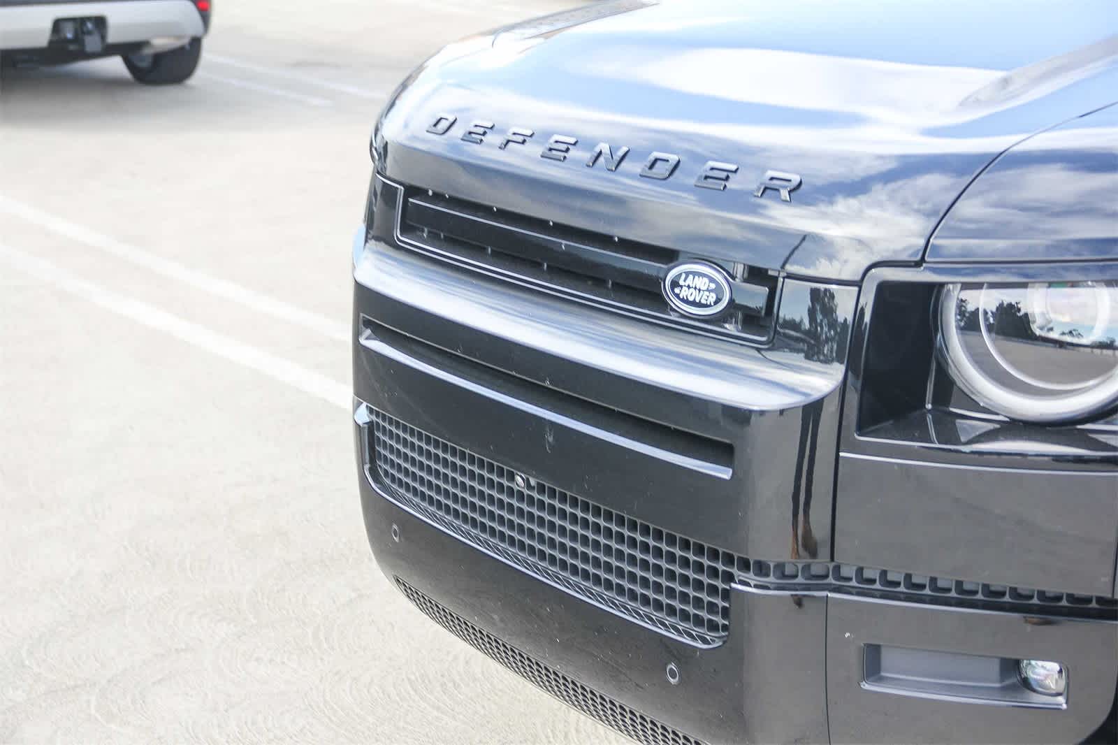 Thumbnail: 2026 Land Rover Defender - 11