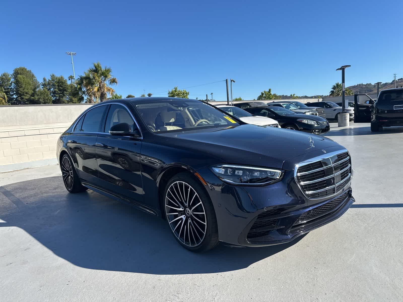 Thumbnail: 2022 Mercedes-Benz S-Class - 2