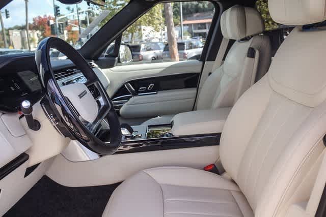Thumbnail: 2025 Land Rover Range Rover - 17