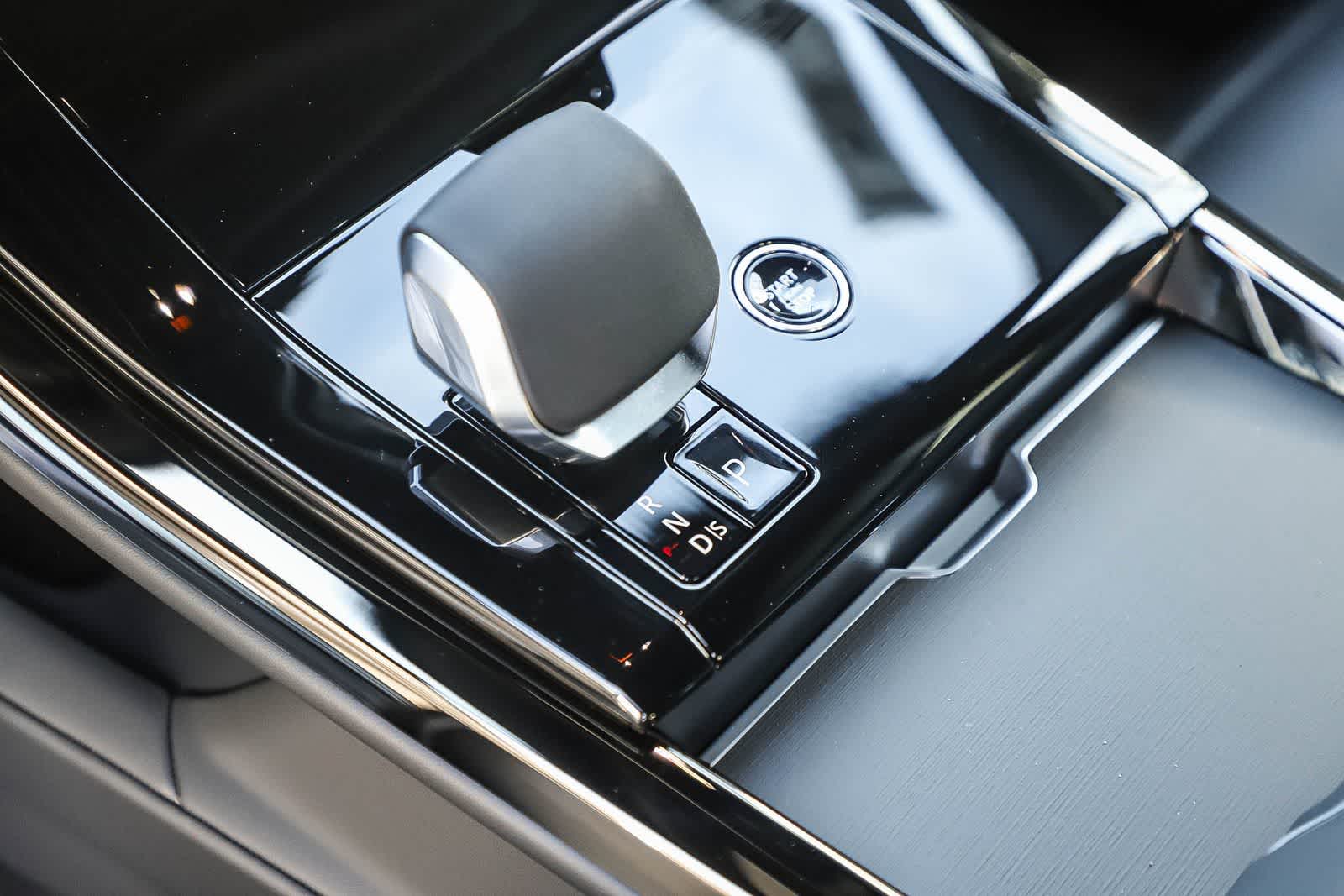 Thumbnail: 2026 Land Rover Range Rover Sport - 18