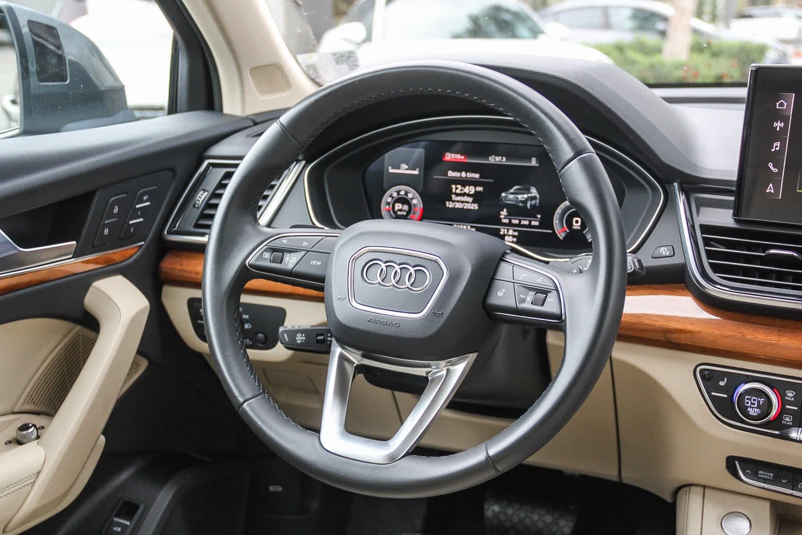 Thumbnail: 2023 Audi Q5 - 16