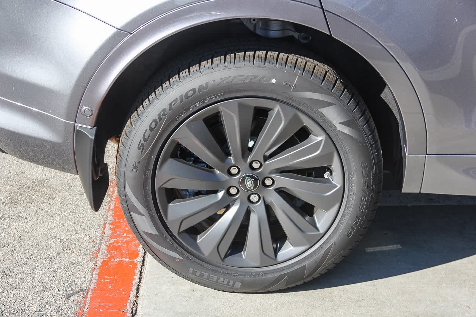 Thumbnail: 2025 Land Rover Discovery Sport - 8