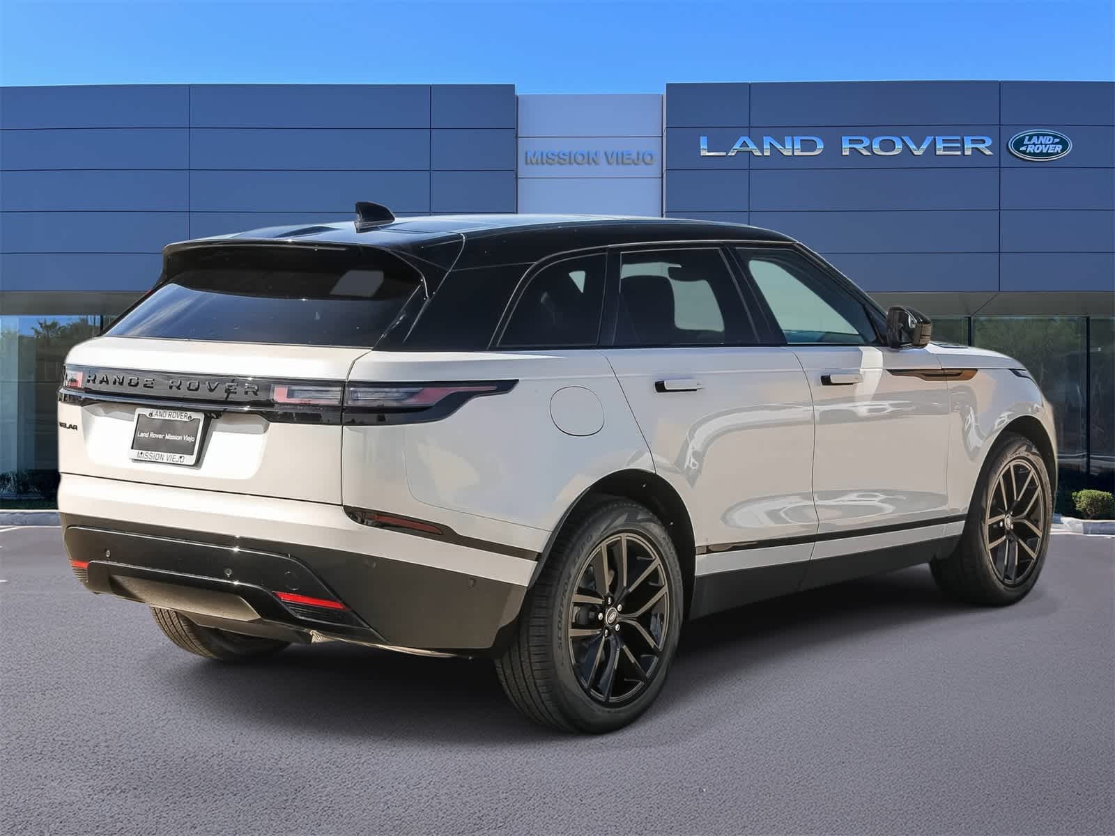 Thumbnail: 2026 Land Rover Range Rover Velar - 4