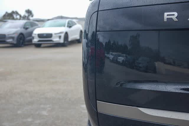 Thumbnail: 2025 Land Rover Range Rover - 7