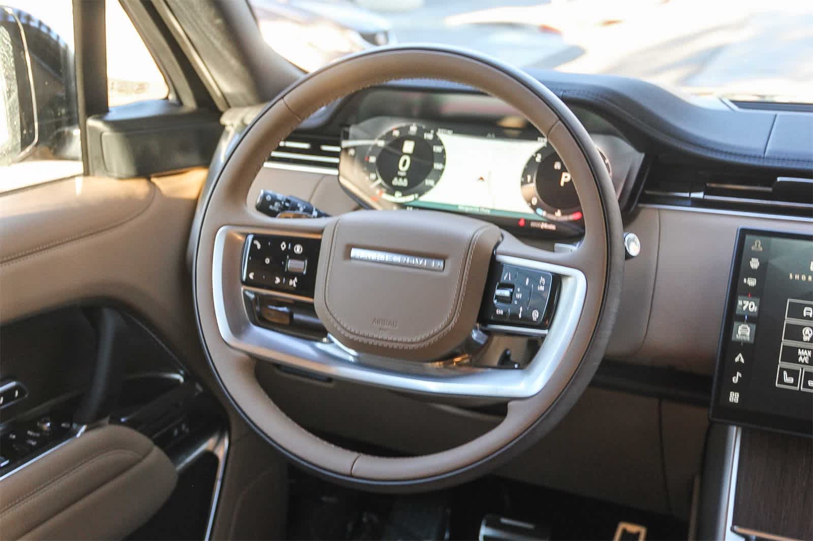 Thumbnail: 2025 Land Rover Range Rover - 10