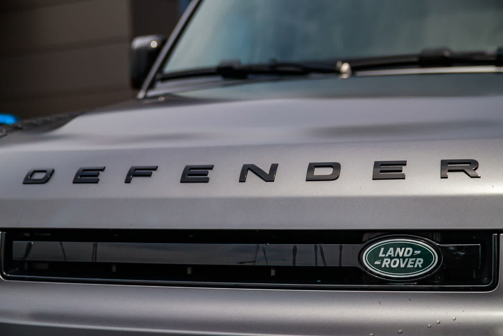 Thumbnail: 2023 Land Rover Defender - 11