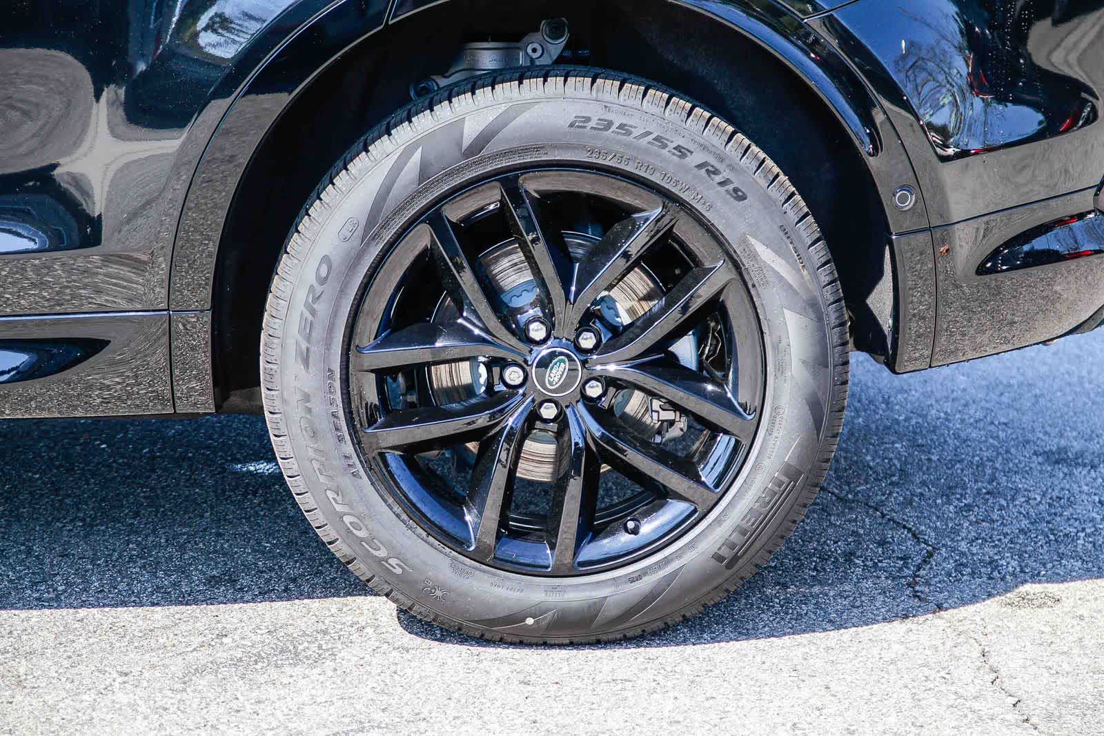 Thumbnail: 2026 Land Rover Discovery Sport - 8