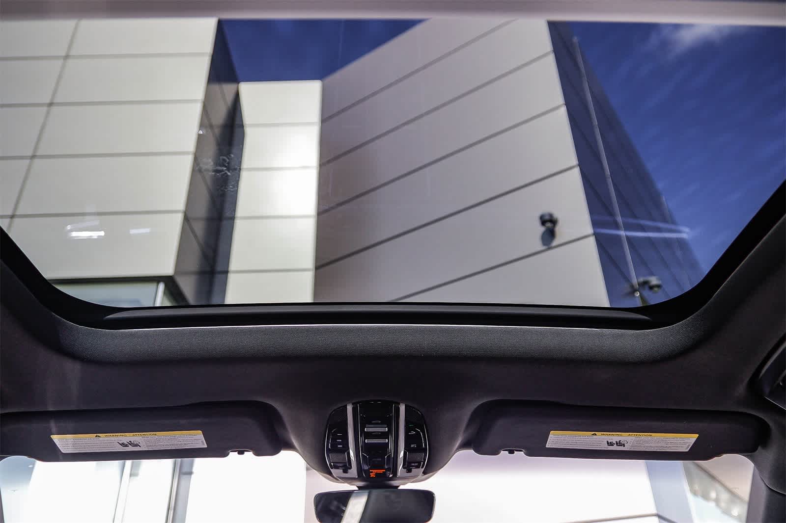 Thumbnail: 2023 Porsche Panamera - 14