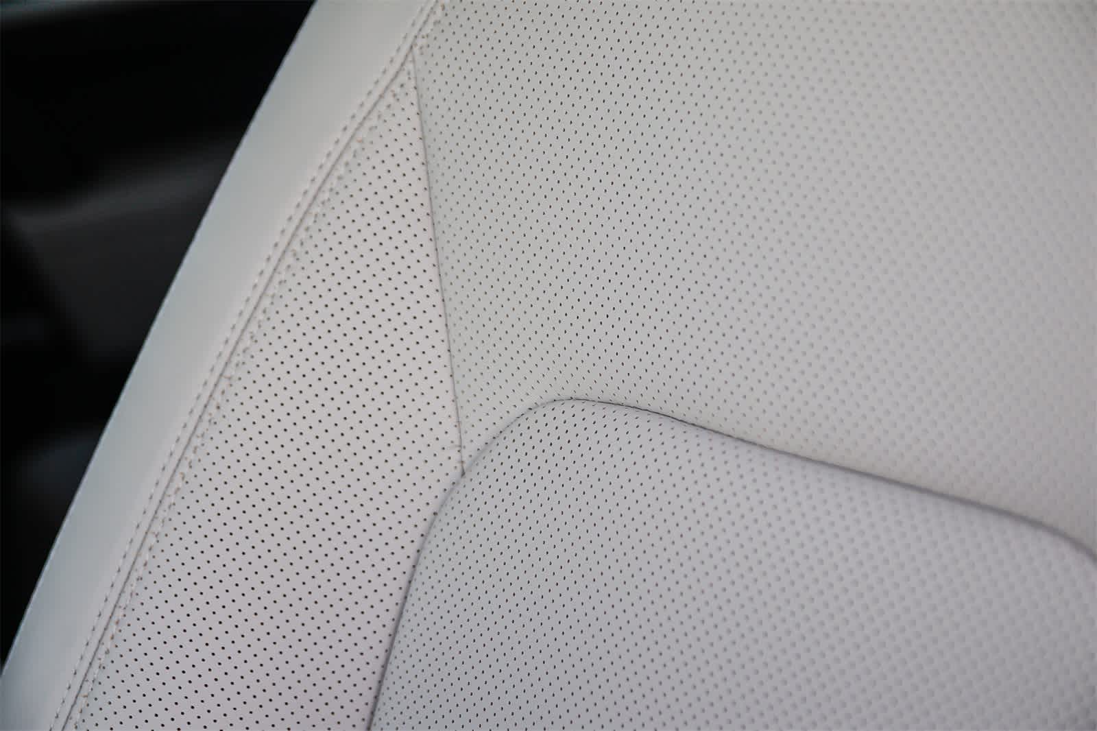 Thumbnail: 2026 Land Rover Defender - 28