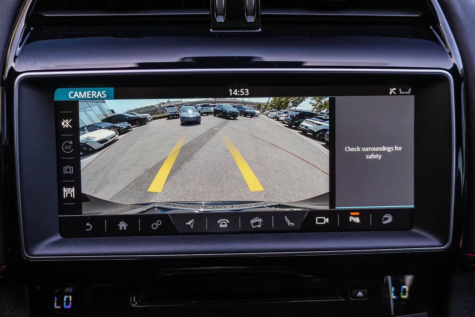 Thumbnail: 2019 Jaguar F-Pace - 21
