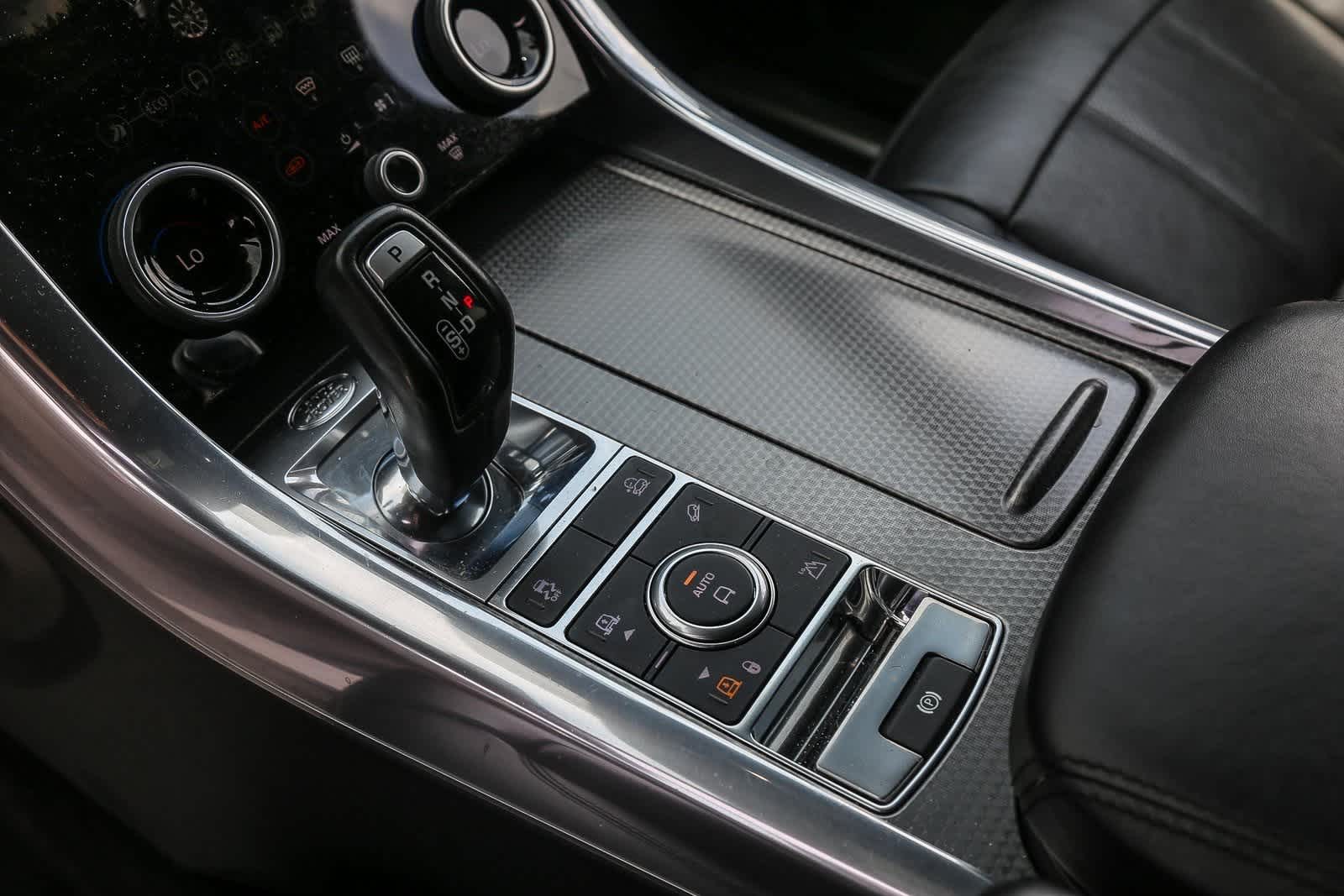 Thumbnail: 2019 Land Rover Range Rover Sport - 16
