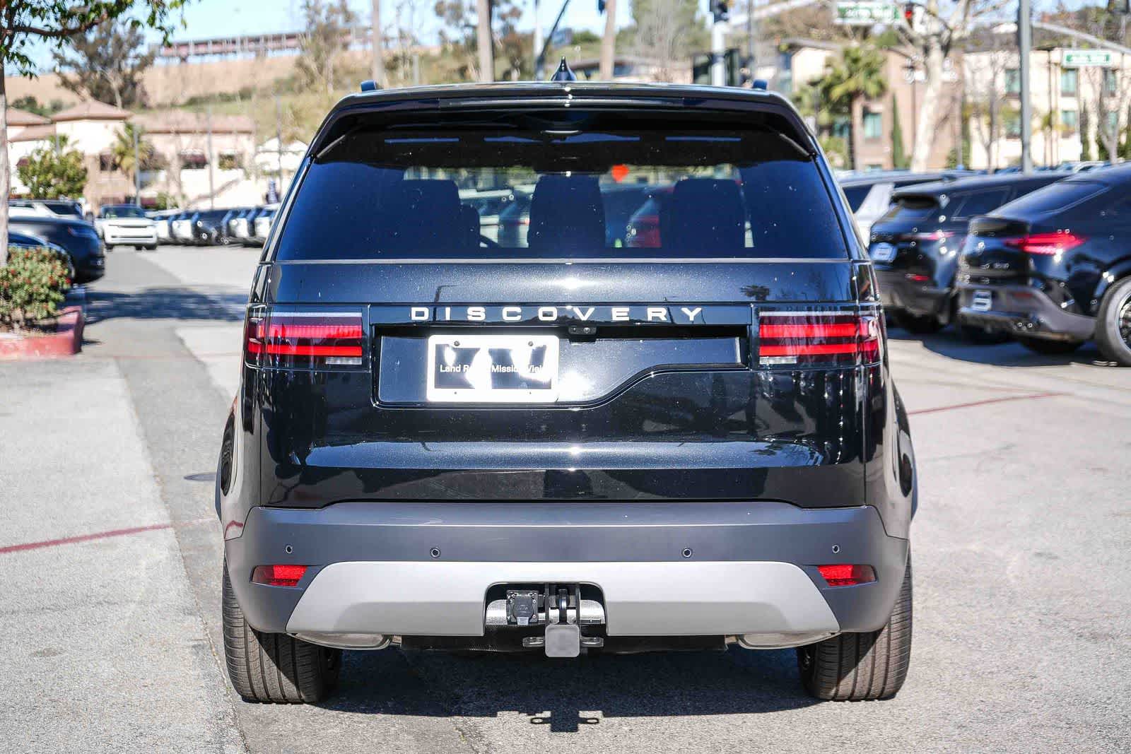 Thumbnail: 2026 Land Rover Discovery - 7