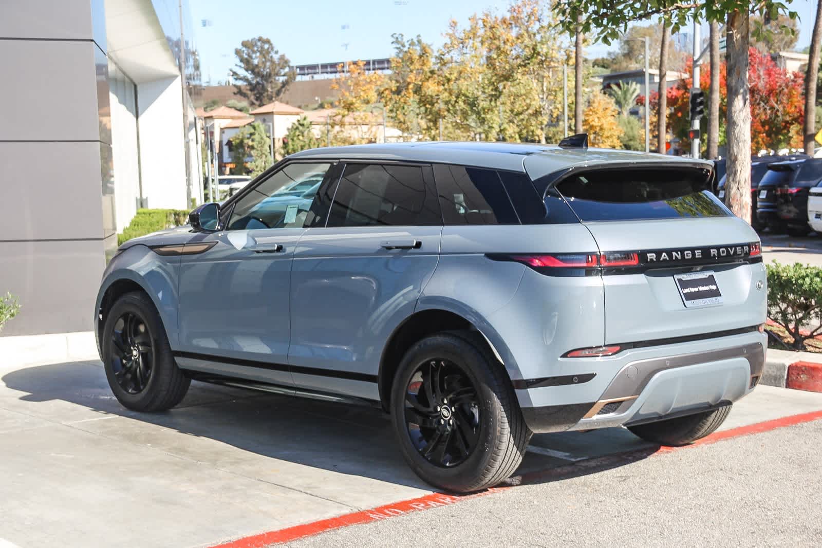 Thumbnail: 2023 Land Rover Range Rover Evoque - 4