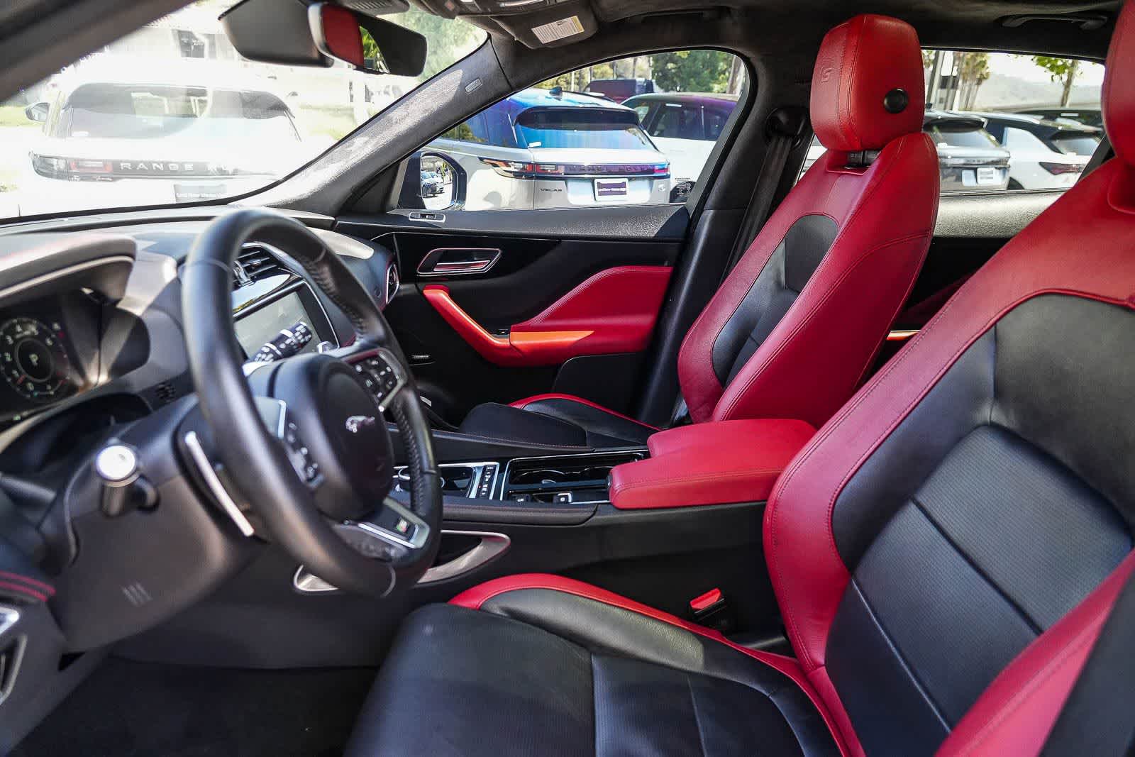 Thumbnail: 2019 Jaguar F-Pace - 15