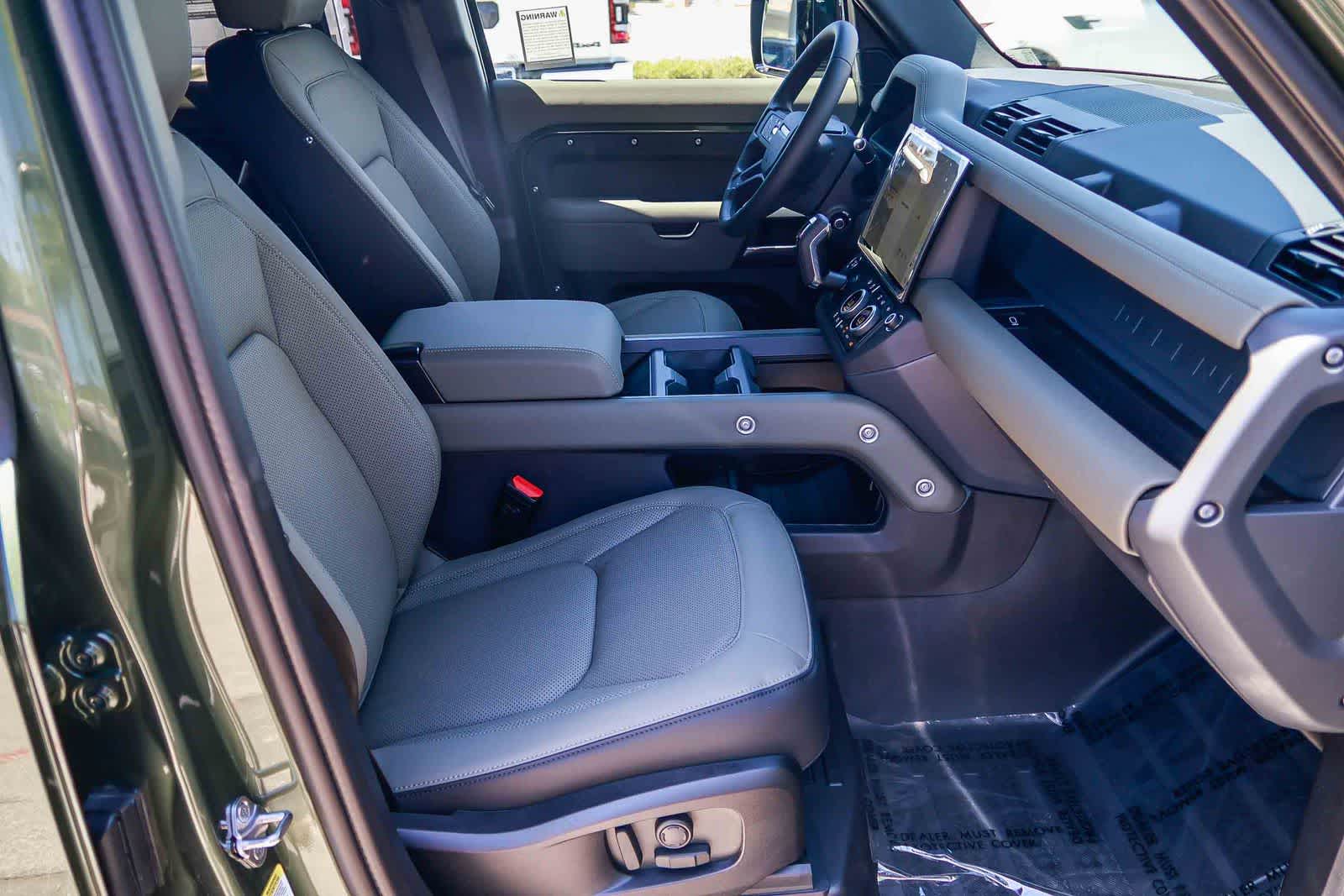 Thumbnail: 2026 Land Rover Defender - 17