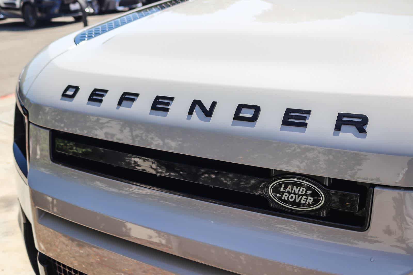 Thumbnail: 2026 Land Rover Defender - 11