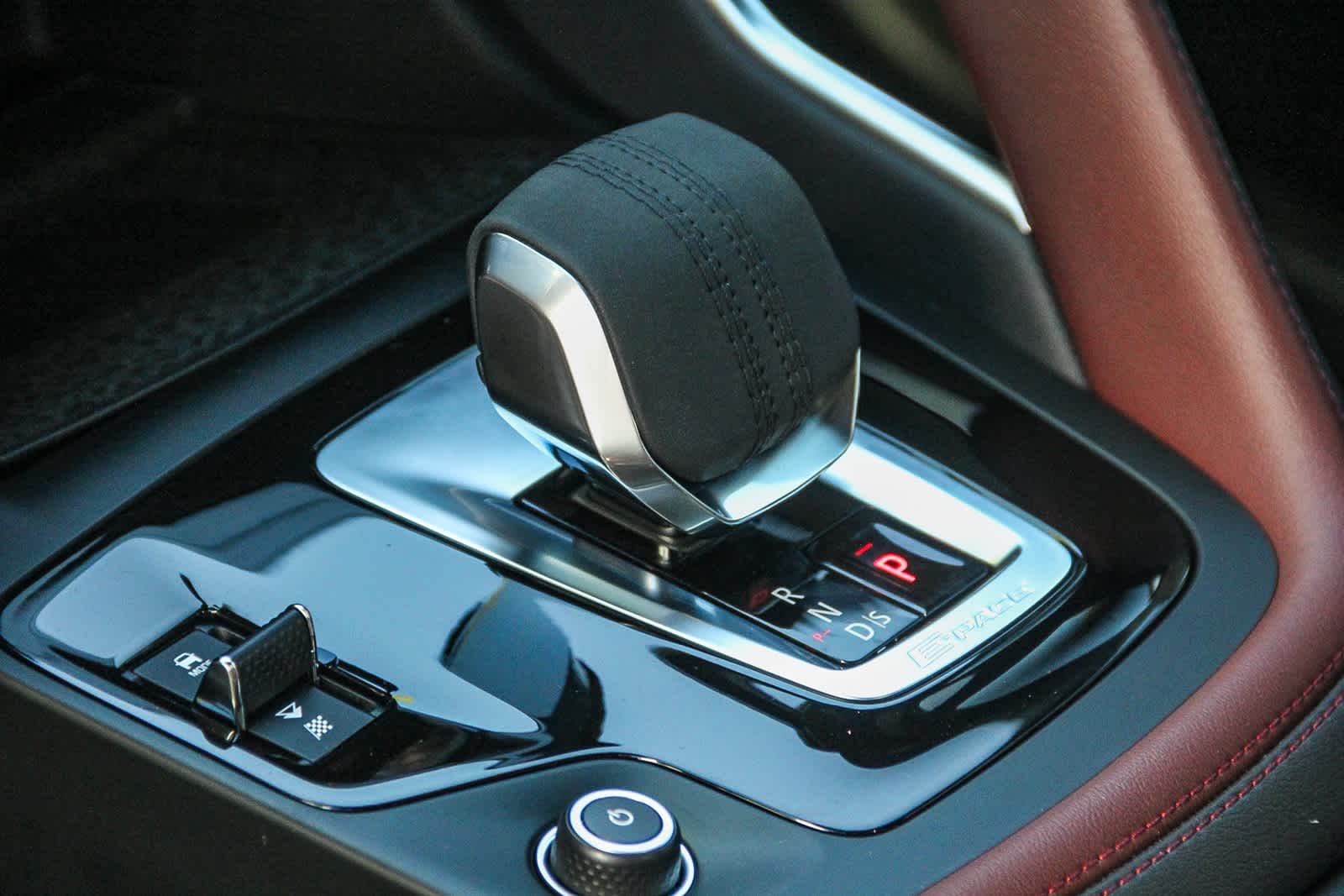 Thumbnail: 2024 Jaguar E-Pace - 19