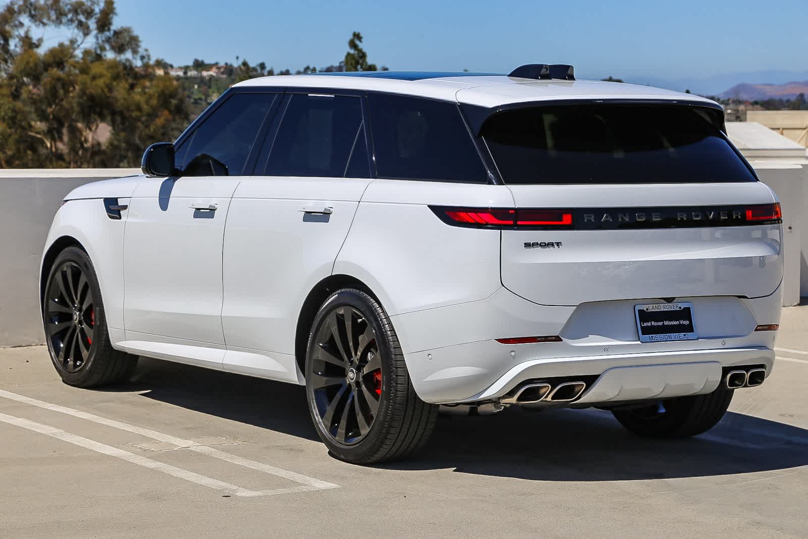 Thumbnail: 2025 Land Rover Range Rover Sport - 6