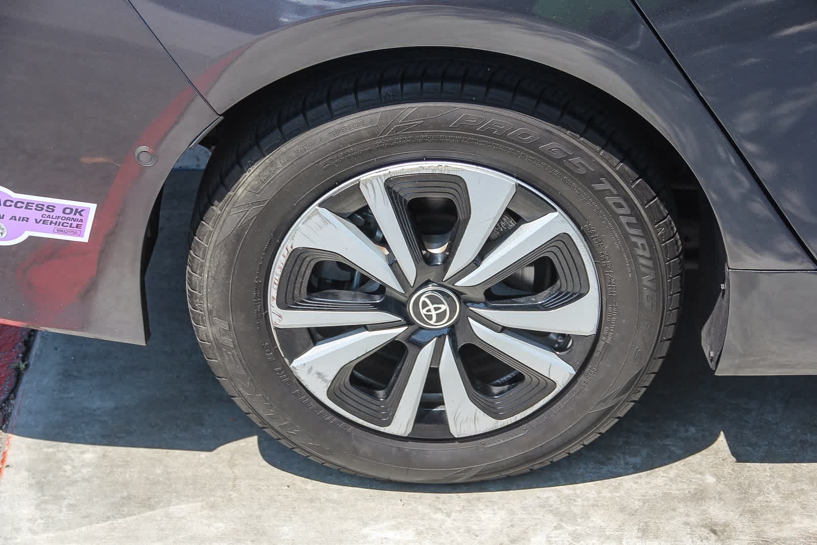 Thumbnail: 2019 Toyota Prius Prime - 8