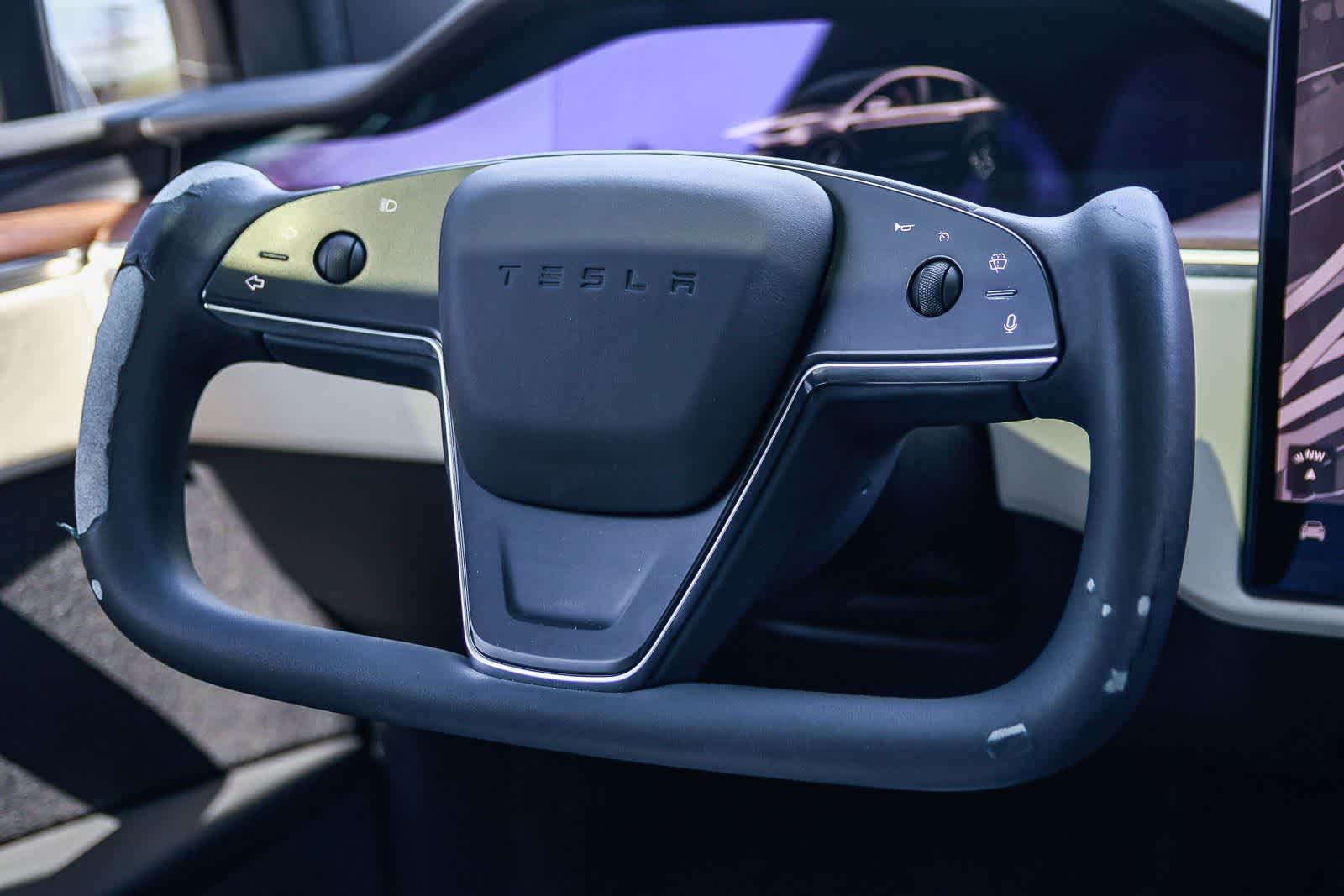 Thumbnail: 2023 Tesla Model X - 15