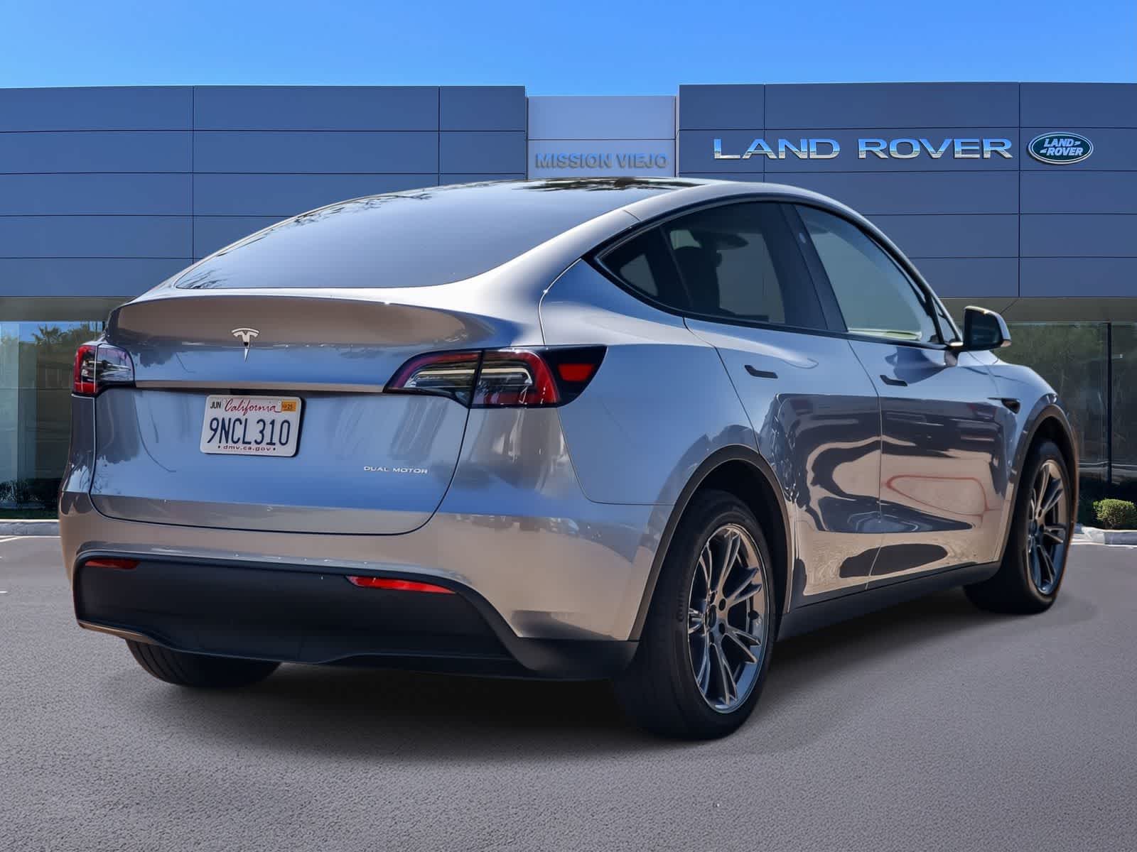 Thumbnail: 2024 Tesla Model Y - 4