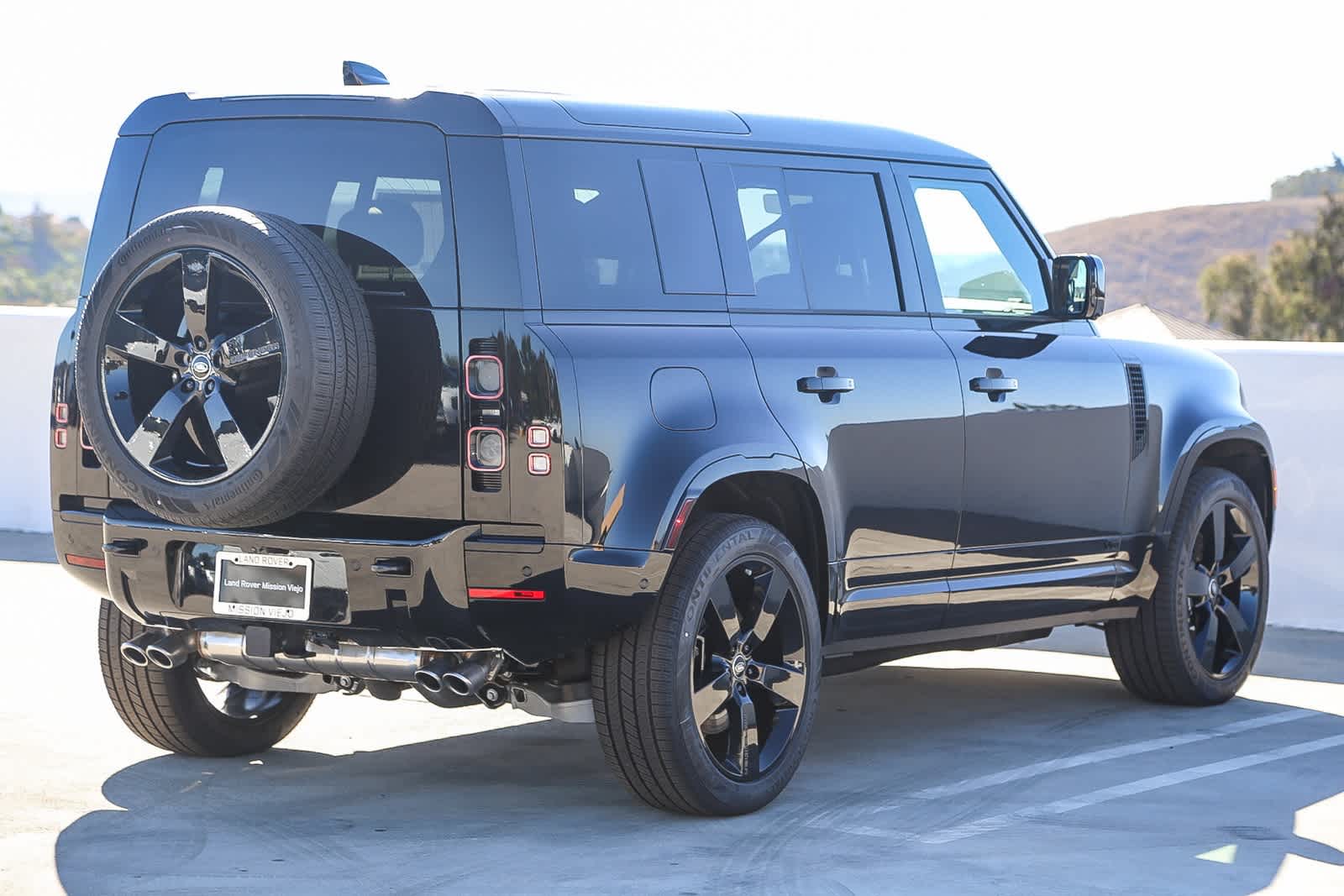 Thumbnail: 2025 Land Rover Defender - 8