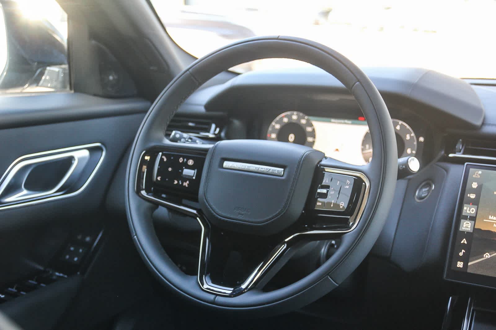 Thumbnail: 2026 Land Rover Range Rover Velar - 14