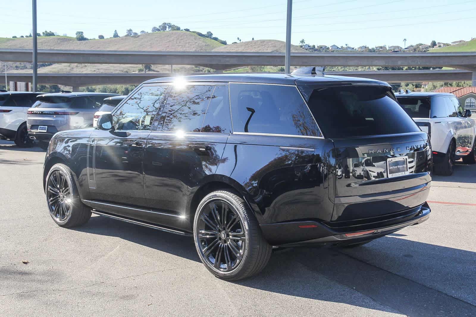 Thumbnail: 2025 Land Rover Range Rover - 6