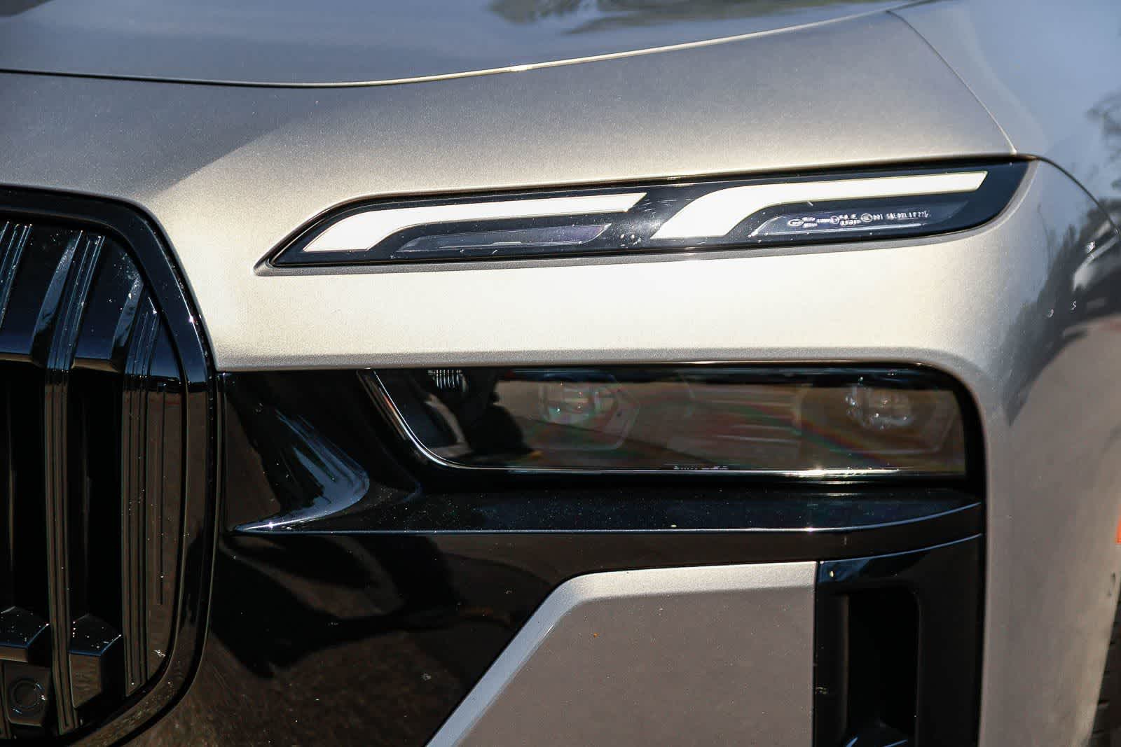 Thumbnail: 2024 BMW 7 Series - 10