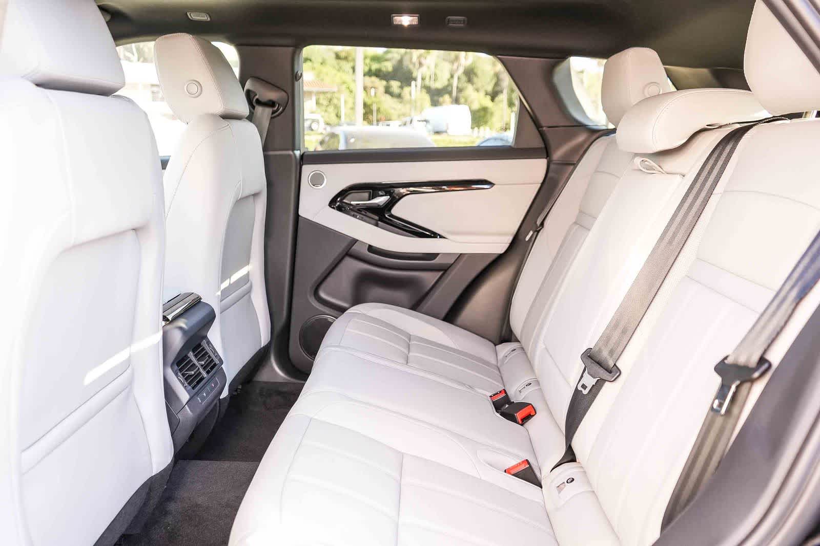 Thumbnail: 2026 Land Rover Range Rover Evoque - 16