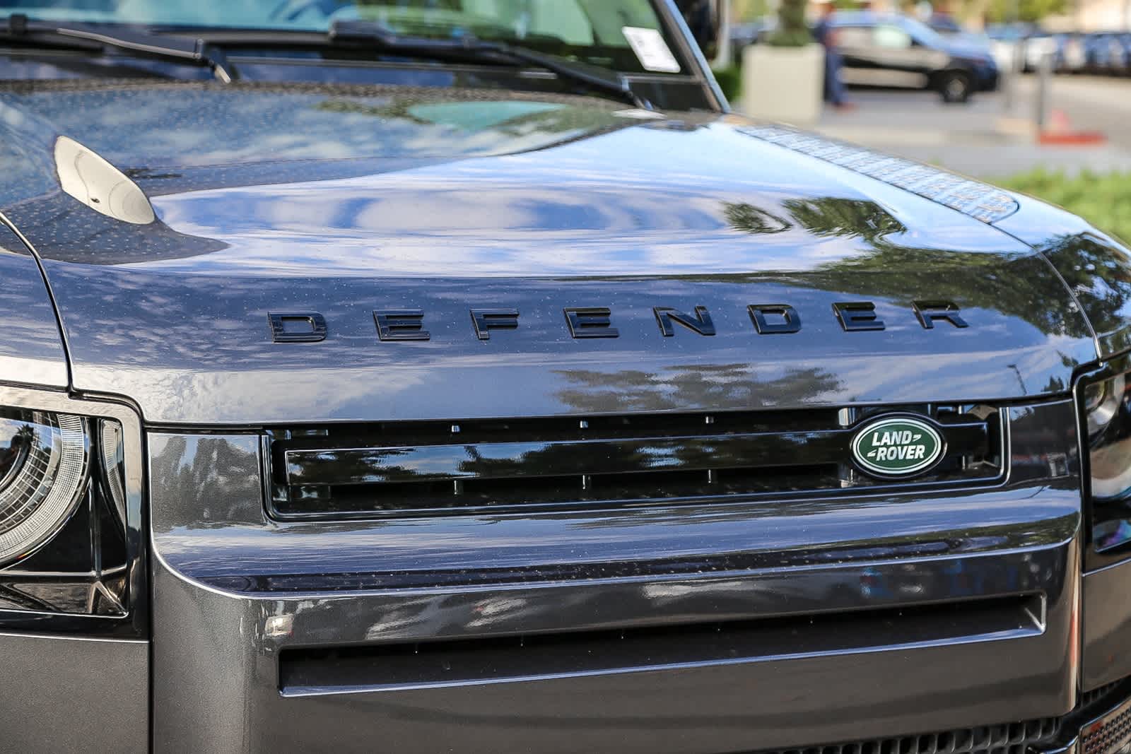 Thumbnail: 2025 Land Rover Defender - 5