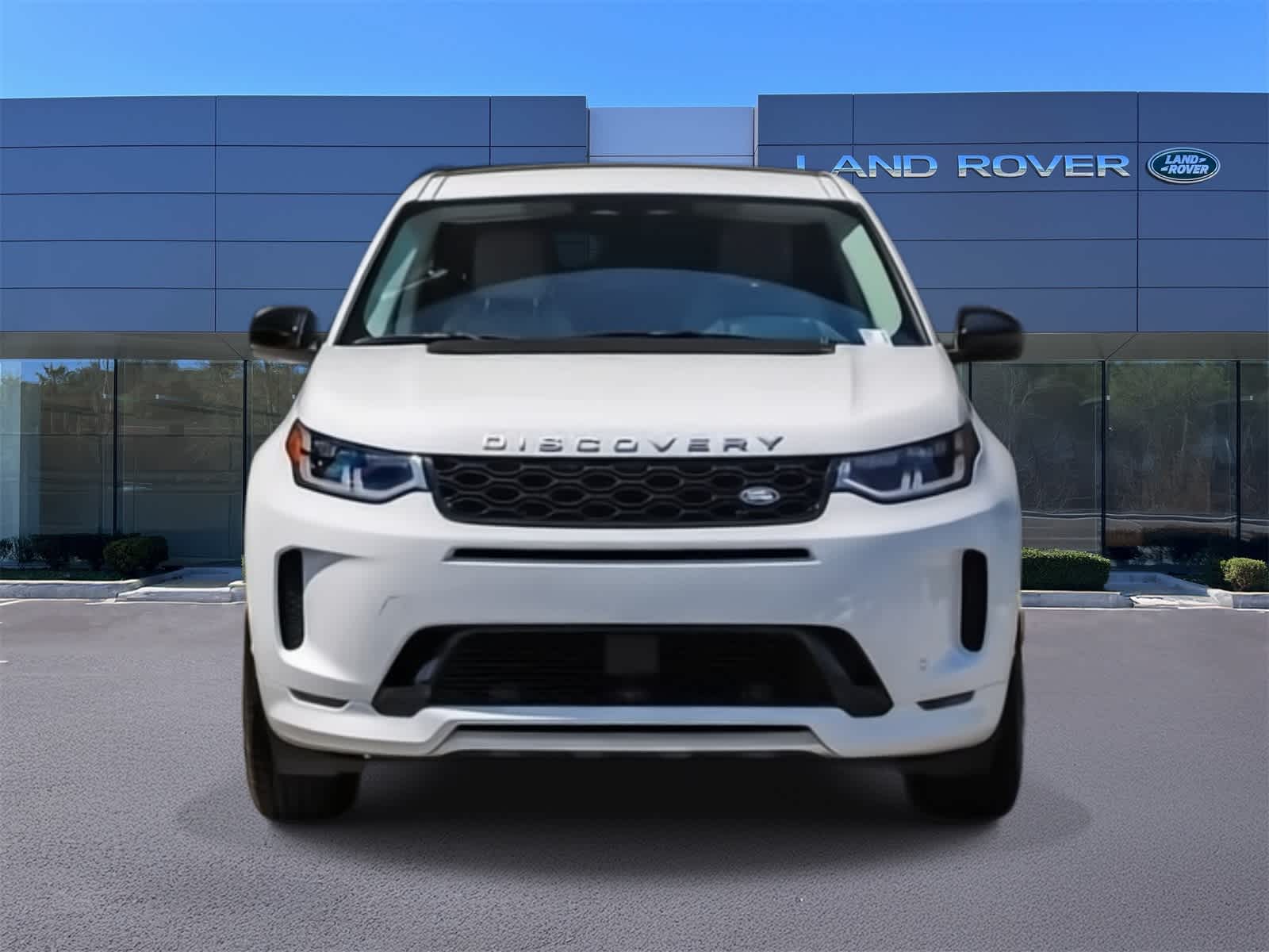 Thumbnail: 2024 Land Rover Discovery Sport - 2