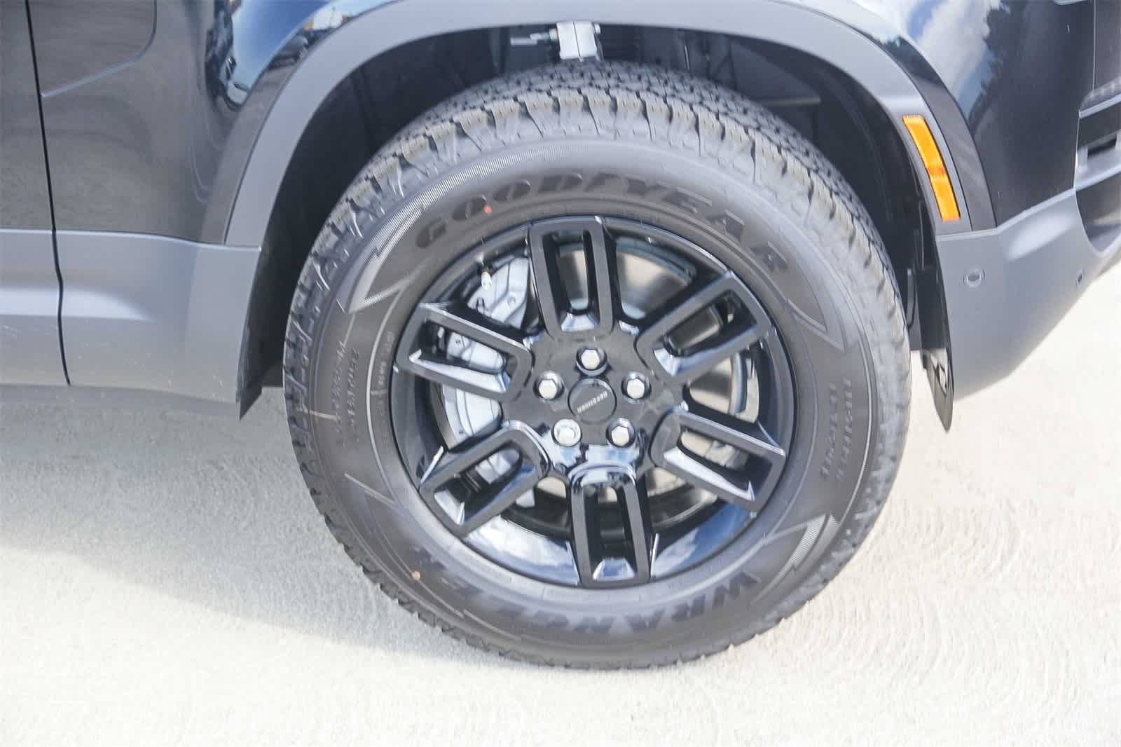 Thumbnail: 2026 Land Rover Defender - 9