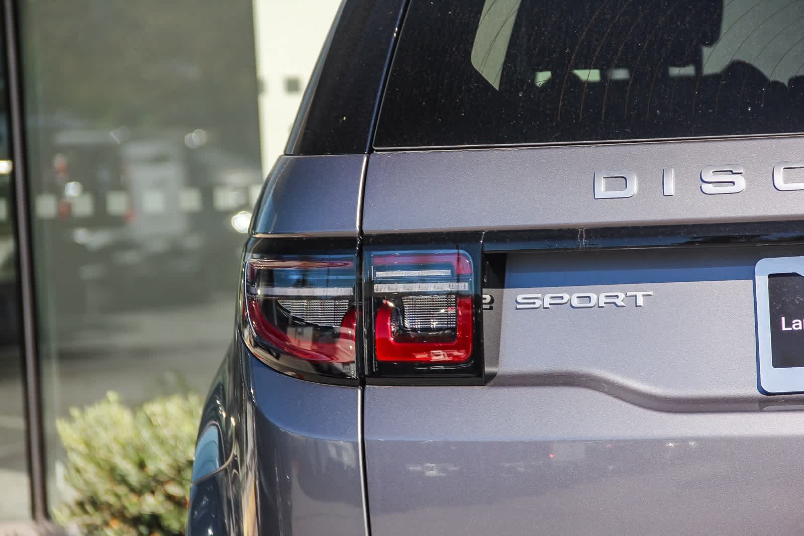 Thumbnail: 2025 Land Rover Discovery Sport - 6