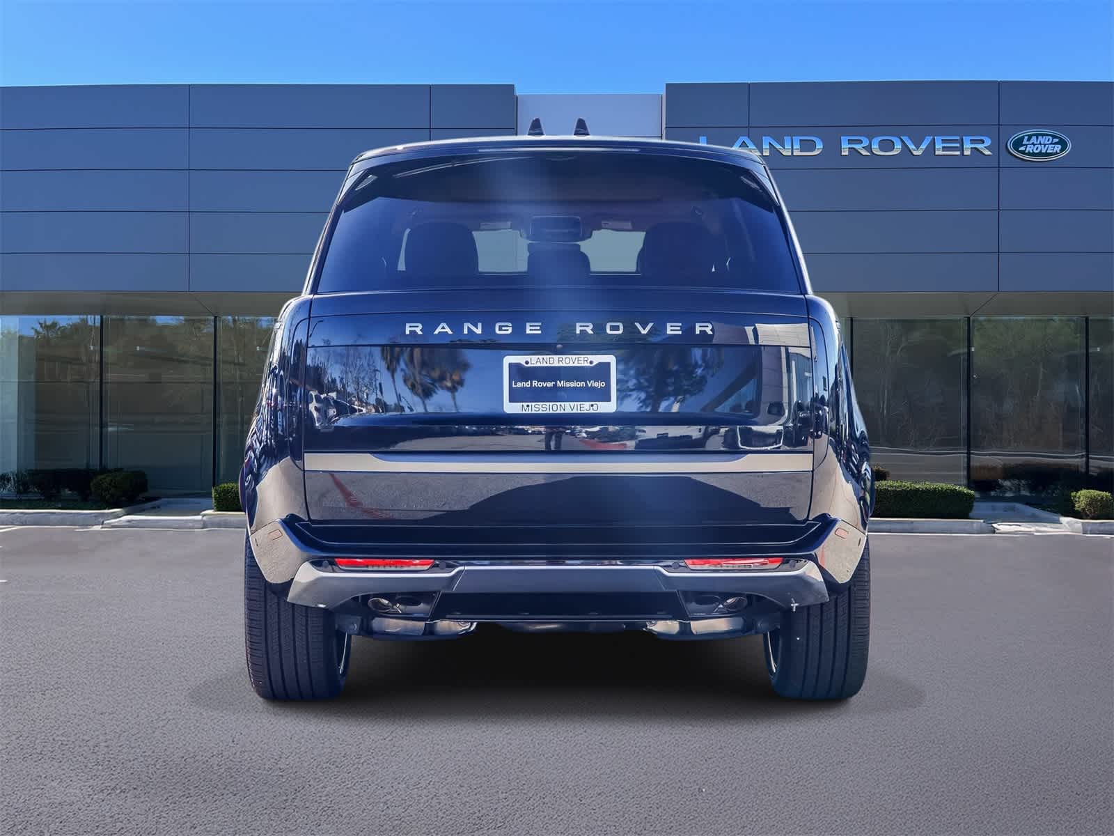 Thumbnail: 2026 Land Rover Range Rover - 5