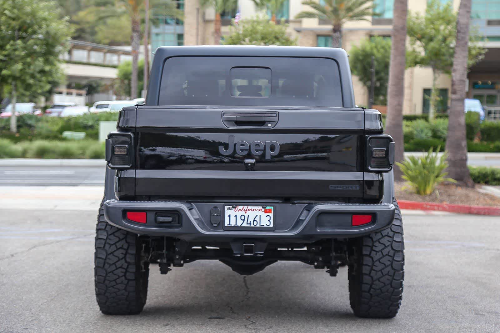 Thumbnail: 2020 Jeep Gladiator - 4