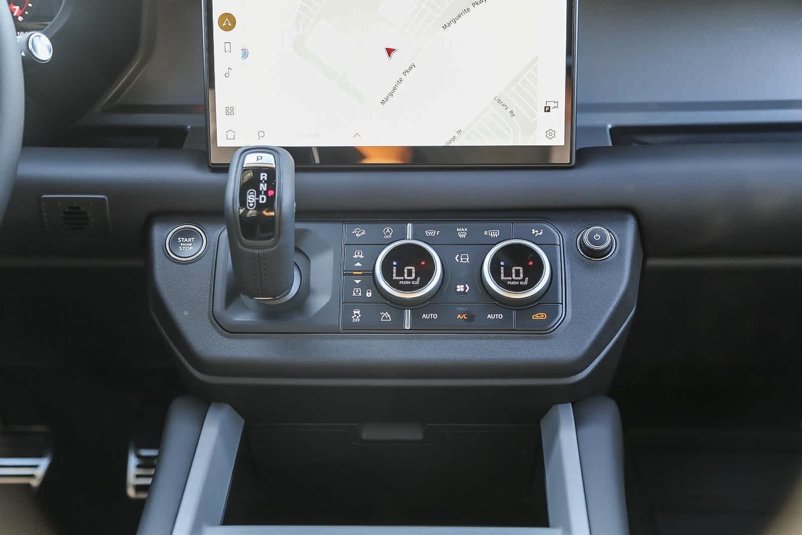 Thumbnail: 2025 Land Rover Defender - 12